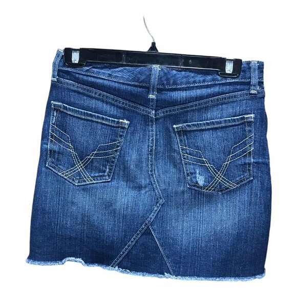 Gap Blue Denim Skirt‎  with Fringe Along Bottom Womens Size 2 - Picture 2 of 3